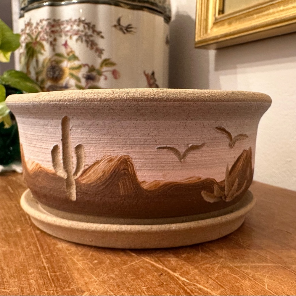 Vintage Handcrafted Desert / Cactus Motif Ceramic Planter Pottery South Western
